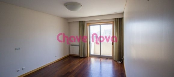 Apartamento de 4 dormitorios en Vila Nova de Gaia, Portugal No. 49067 19