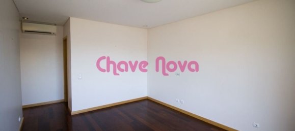 Apartamento de 4 dormitorios en Vila Nova de Gaia, Portugal No. 49067 20