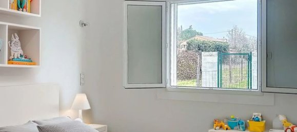 Casa de 3 dormitorios en Ruoms, France No. 267228 10