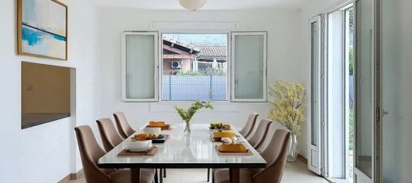 Casa de 3 dormitorios en Ruoms, France No. 267228 3