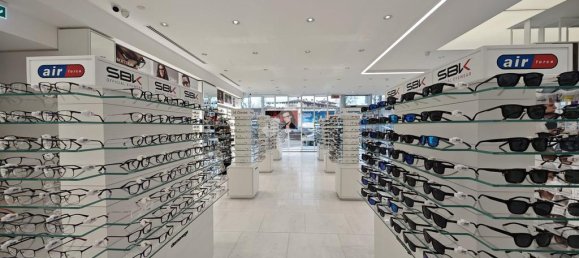 10-Zimmer Gewerbliche Immobilie in Castel Mella, Italy, Nr. 135418 4