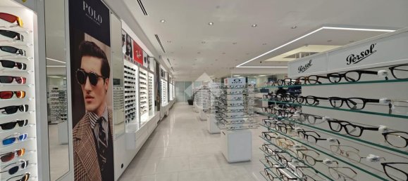 10-Zimmer Gewerbliche Immobilie in Castel Mella, Italy, Nr. 135418 3