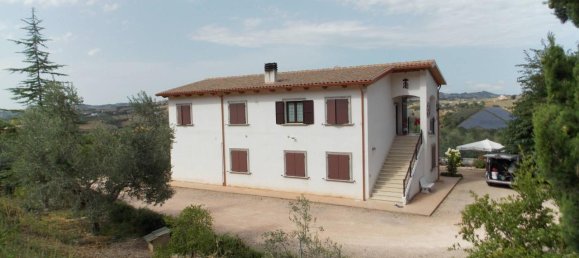 6-Zimmer Haus in Spinetoli, Italy, Nr. 77488 5