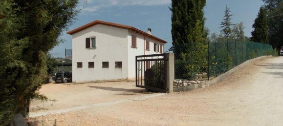 6-Zimmer Haus in Spinetoli, Italy, Nr. 77488 9