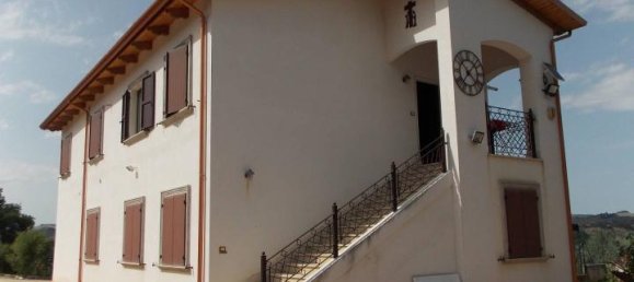 6-Zimmer Haus in Spinetoli, Italy, Nr. 77488 3