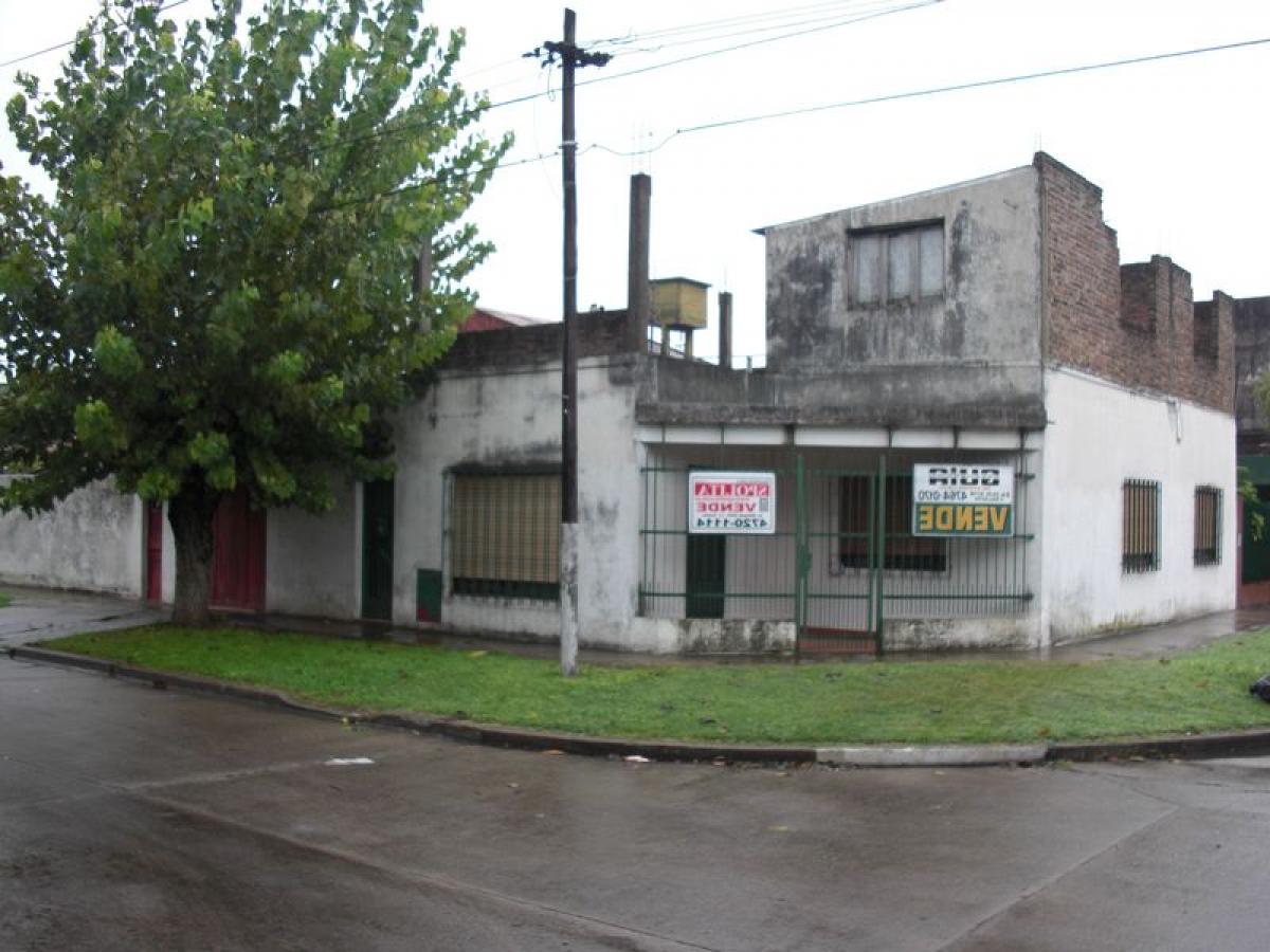 3 bedrooms House in General San Martin, Argentina No. 61332