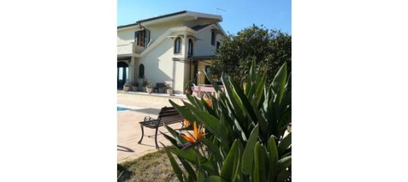 5 rooms Villa in Quartu Sant'Elena, Italy No. 257226 3