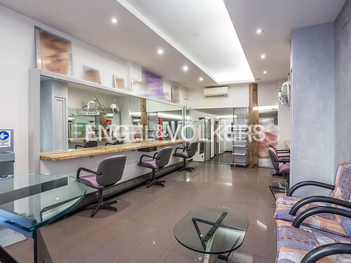 2غرفة عقار تجاري في Rome, Italy رقم 127374