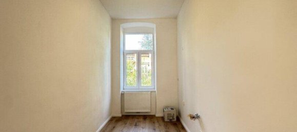3 rooms Apartment in Hernals, Austria No. 153814 3