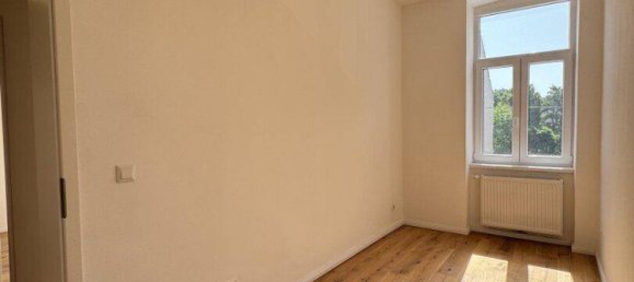 3 rooms Apartment in Hernals, Austria No. 153814 5