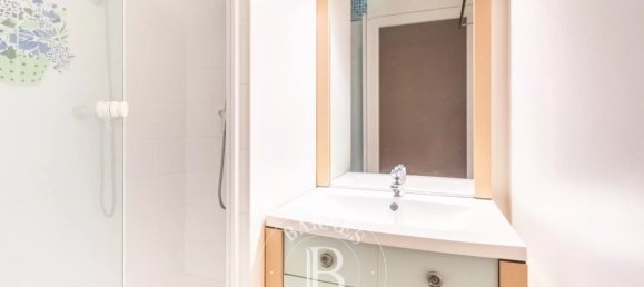 3 bedrooms Apartment in Yvelines, France No. 170216 10