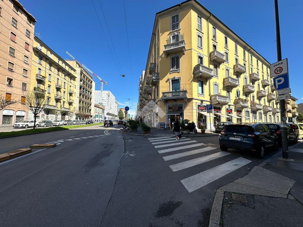 1 chambre Appartement à Milan, Italy No. 378851