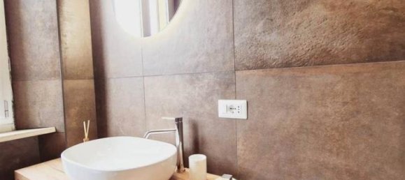 Квартира с 4 комнатами в Фальконара Мариттима, Италия № 29932 17