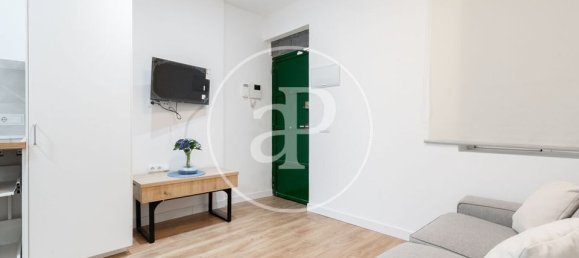 2 bedrooms Apartment in Madrid, Spain No. 179069 3