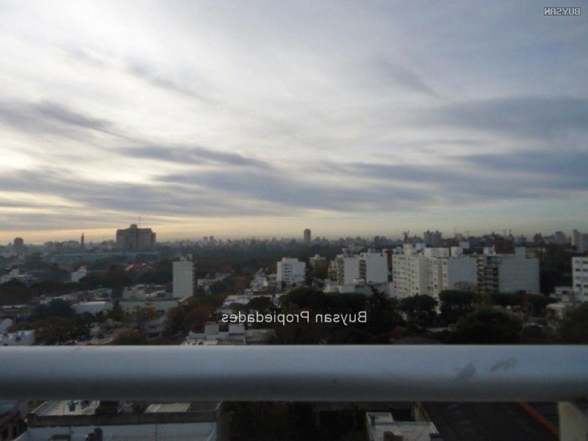 Apartamento de 2 dormitorios en Montevideo, Uruguay No. 3454