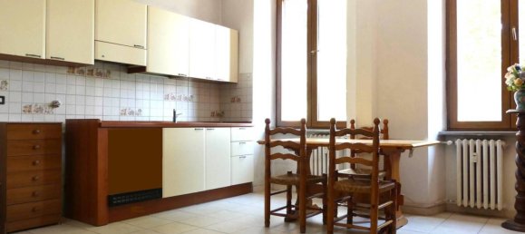 2 bedrooms Apartment in Turin, Italy No. 267890 4