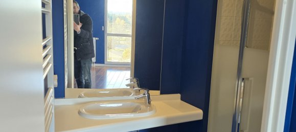 Квартира с 3 спальнями в Ла Риш, Франция № 48879 5