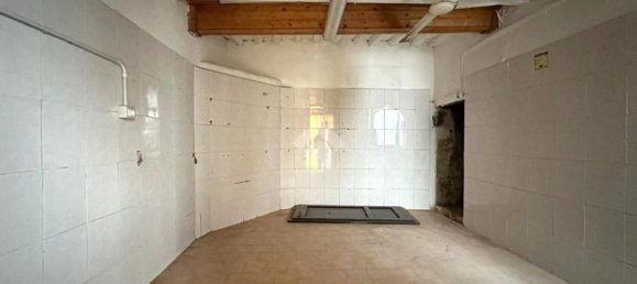 Propiedad comercial en Pistoia, Italy 84 m² No. 378090 5