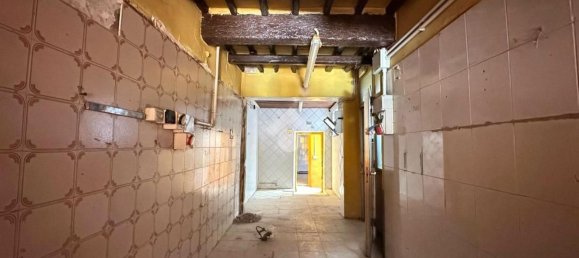 Propiedad comercial en Pistoia, Italy 84 m² No. 378090 11