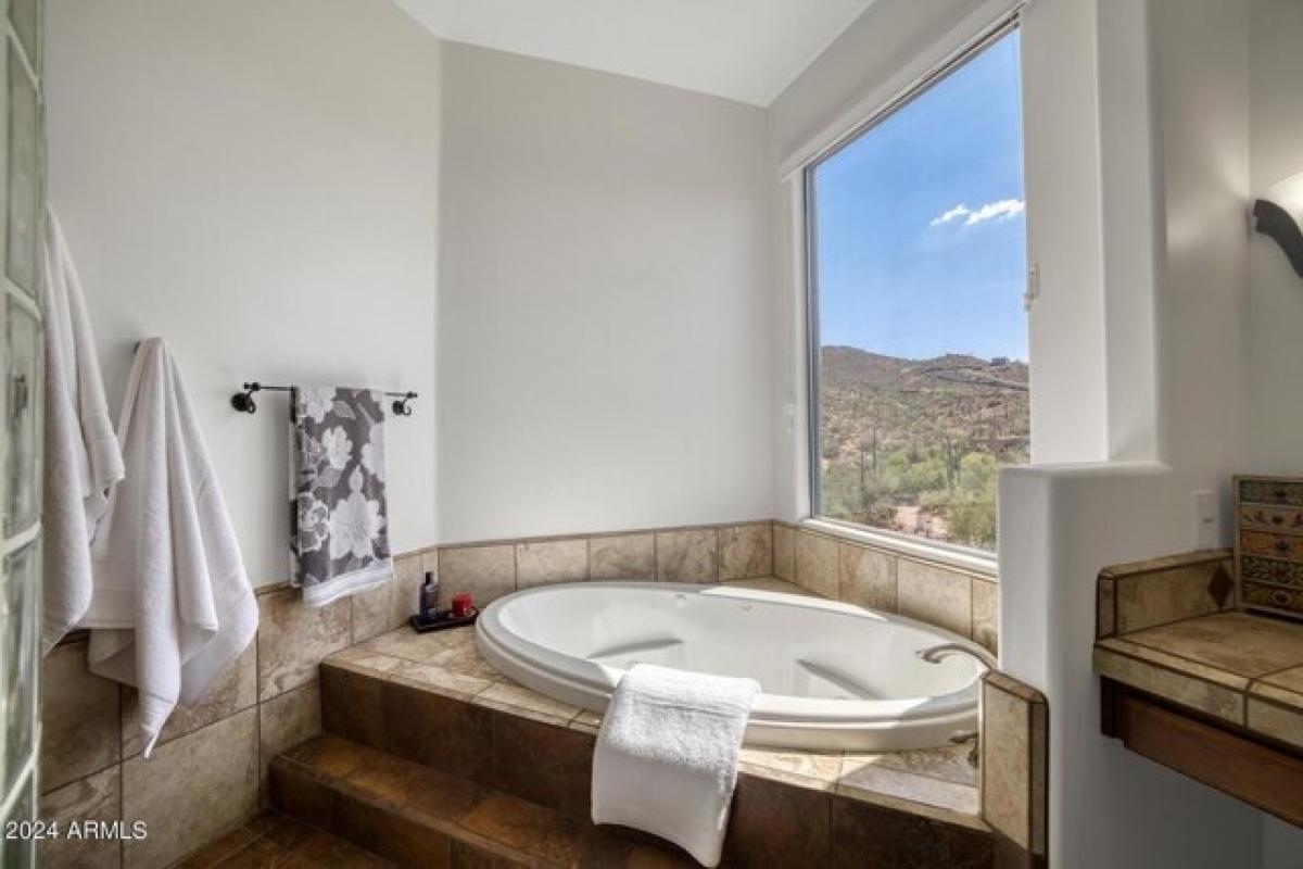 3 bedrooms House in Cave Creek, USA No. 393476