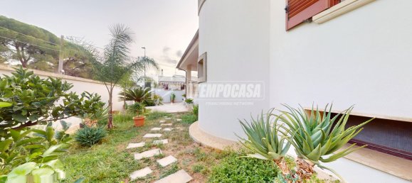 3 غرف نوم منزل في Lizzanello, Italy رقم 323104 37