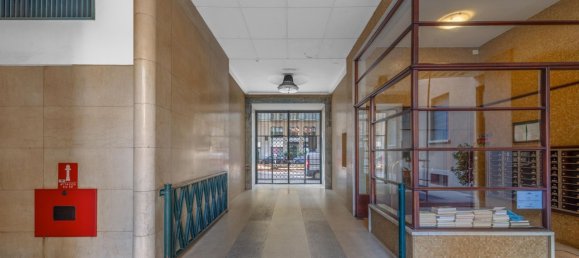 Oficina en Milan, Italy 95 m² No. 241279 14