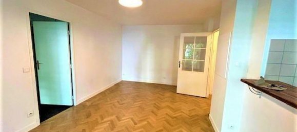 1 bedroom Apartment in Paris, France No. 285129 4