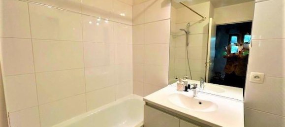 1 bedroom Apartment in Paris, France No. 285129 6