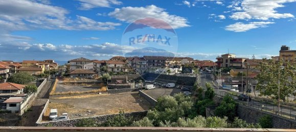 5 rooms Apartment in Gravina di Catania, Italy No. 259327 2