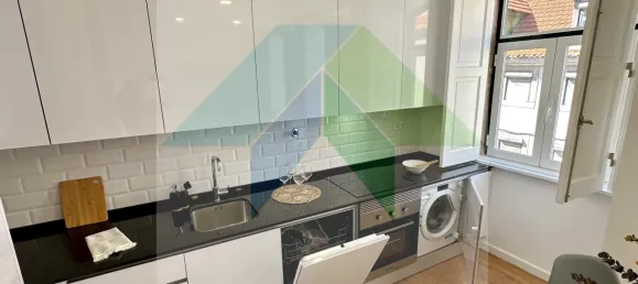 2 bedrooms Apartment in Lisbon, Portugal No. 186464 4