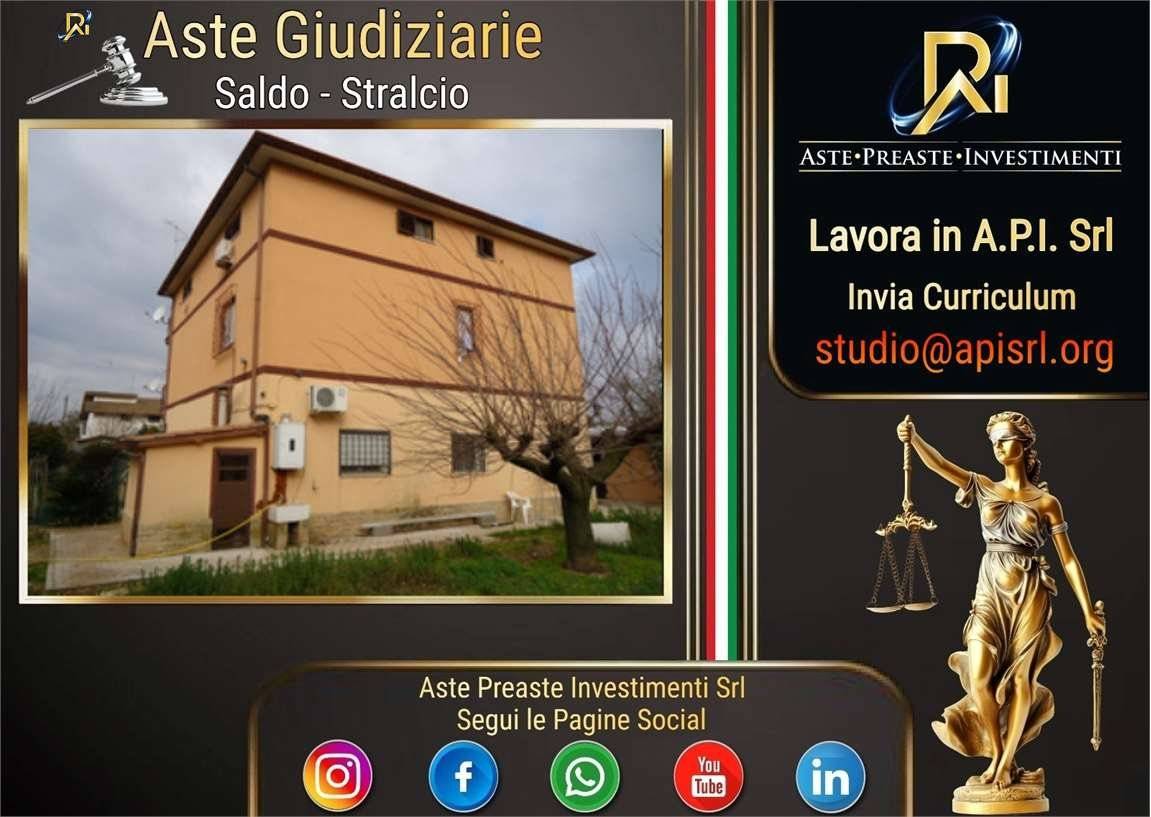 5 غرف نوم شقة في Ardea, Italy رقم 302107