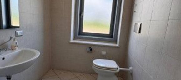 Almacén en Castellucchio, Italy 390 m² No. 266741 8