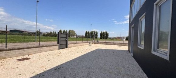 Almacén en Castellucchio, Italy 390 m² No. 266741 25