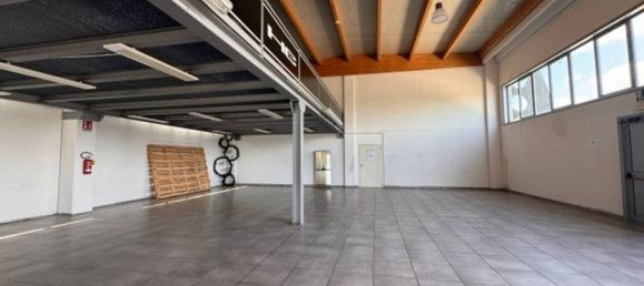 Almacén en Castellucchio, Italy 390 m² No. 266741 6