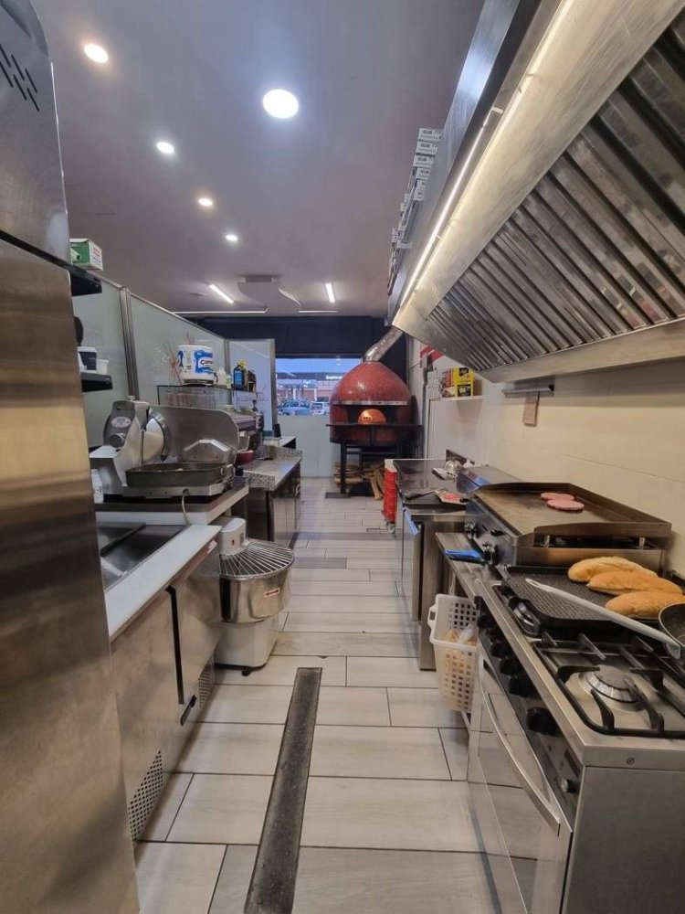 Коммерческая недвижимость с 3 комнатами в Кварто, Италия № 228807