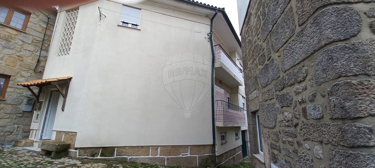 4 bedrooms House in Folgosinho, Portugal No. 162876