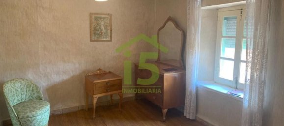 Casa de 5 dormitorios en La Robla, Spain No. 28418 4