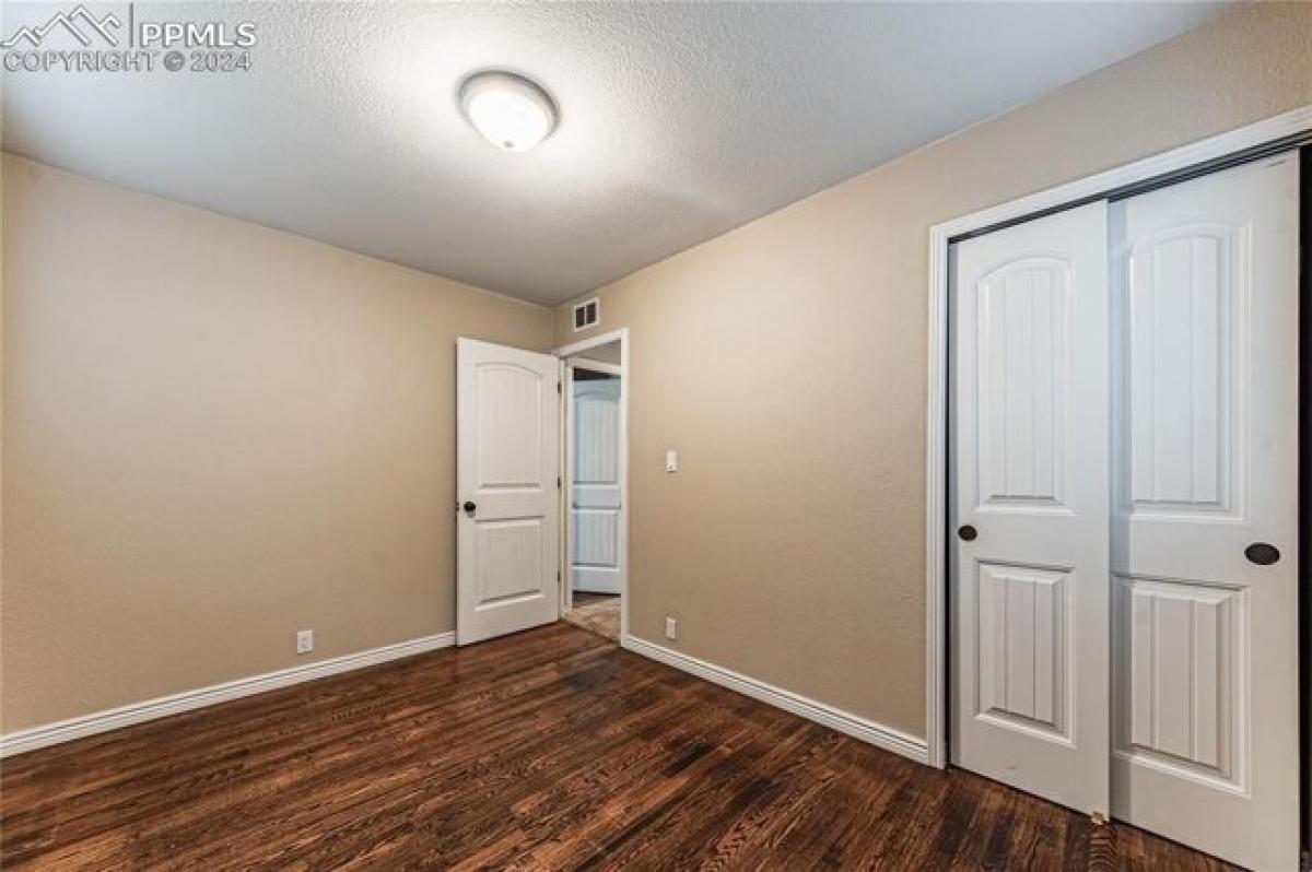 Casa de 3 dormitorios en Colorado Springs, USA No. 402619