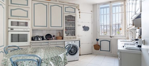 3 bedrooms Apartment in Paris, France No. 176704 6