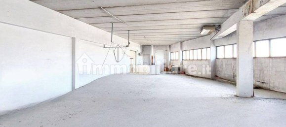 Entrepôt à San Salvo, Italy 840m² No. 318858 5