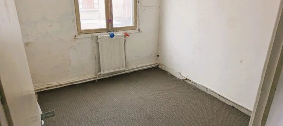 5 bedrooms Building in Bourges, France No. 234194 3