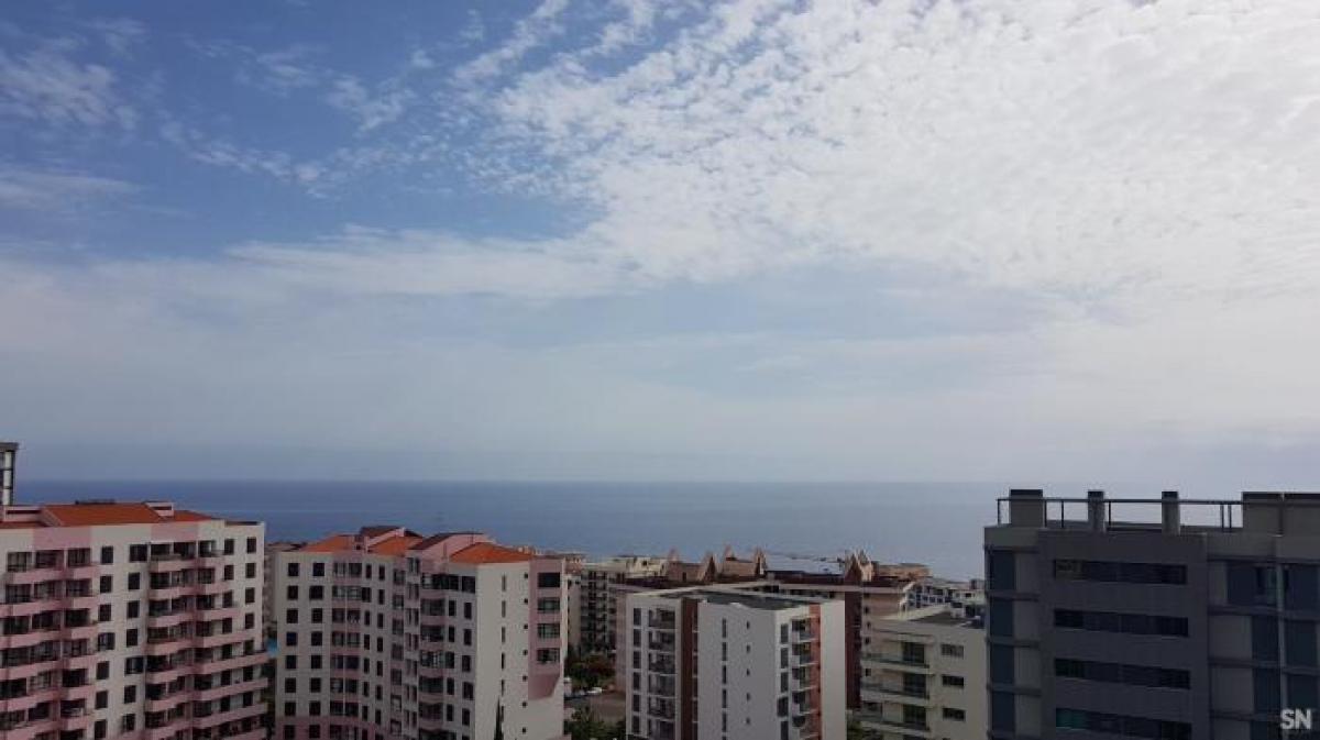 3 bedrooms Apartment in Funchal, Portugal No. 388
