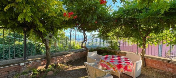 3 bedrooms House in Novello, Italy No. 270757 3