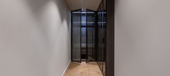 3 bedrooms Apartment in Ciutat Vella, Spain No. 103335 10