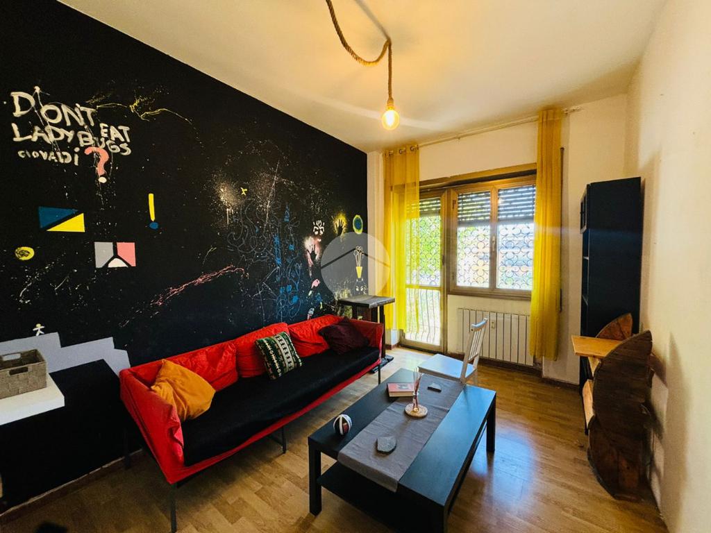 3 bedrooms Apartment in Rome, Italy No. 381006