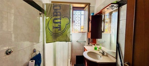 3 bedrooms Apartment in Rome, Italy No. 381006 4