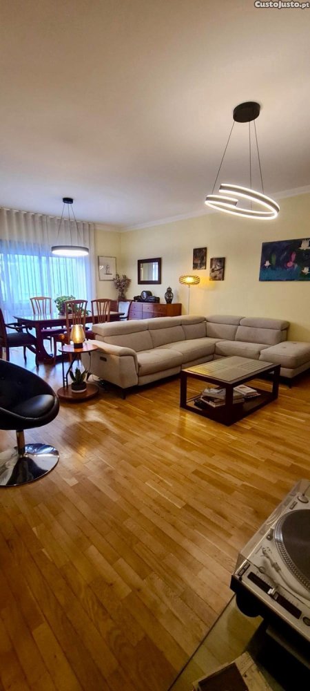 3 bedrooms Apartment in Porto, Portugal No. 354529