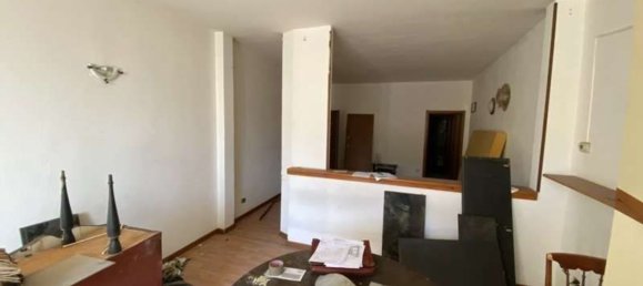 3-salle Appartement à Brembate, Italy No. 181116 10
