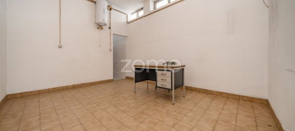 Lagerhaus in Guimaraes, Portugal 629m², Nr. 15130 6