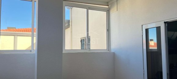 Dúplex de 2 dormitorios en Canico, Portugal No. 141782 3